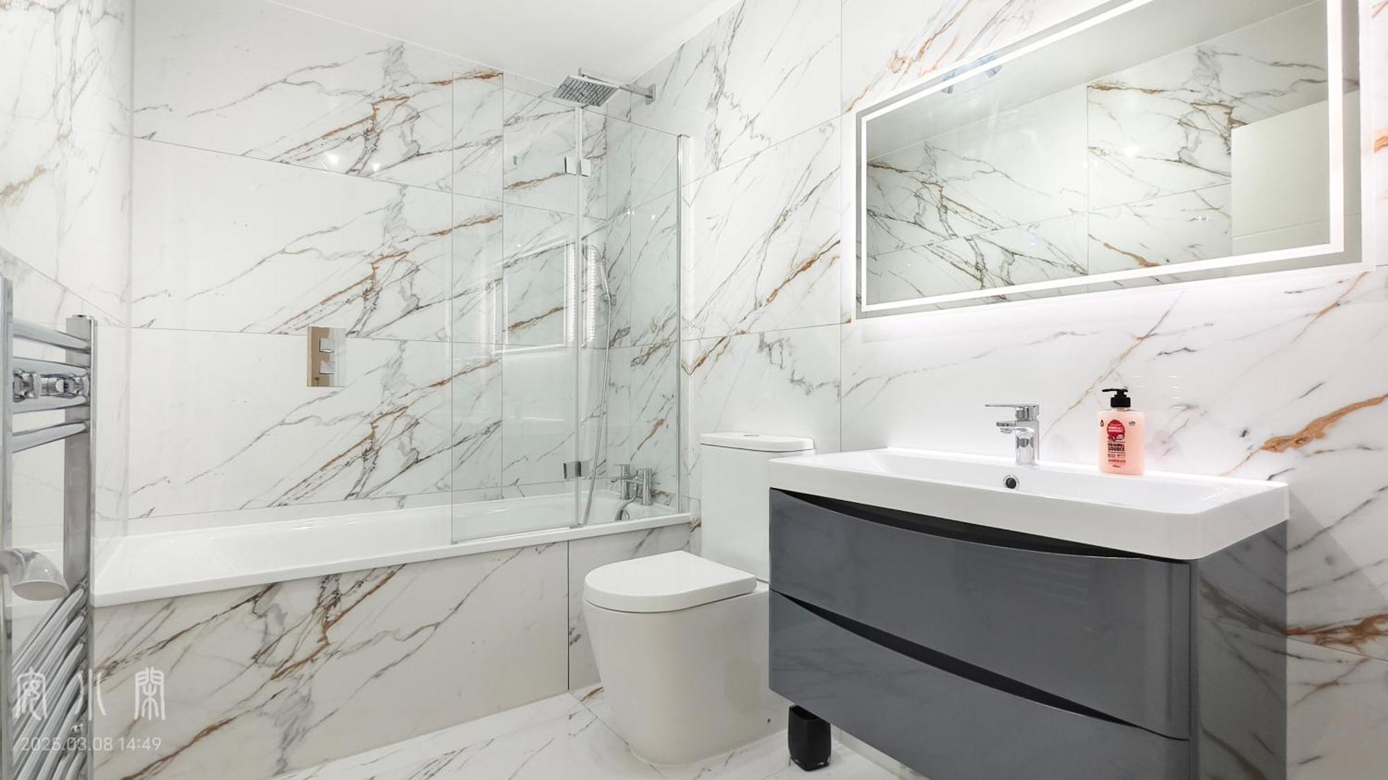 Beryl Road 1b2b In Hammersmith *